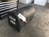 Steel Diamond-Plate H/D Mailbox