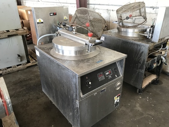 BKI FKM Pressure Fryer