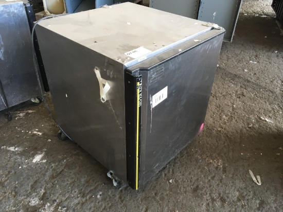 Silverking SKR27A Refrigerator