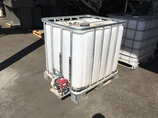 250 Gal Caged Water Tank
