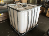 Caged 1,000 Gallon Water Tank w/ Pump