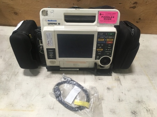 Medtronic LifePak 12 Defibrillator