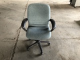 Steelcase Rolling Office Chairs Qty 4