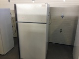 Frigidaire FPCE19TF Refrigerator