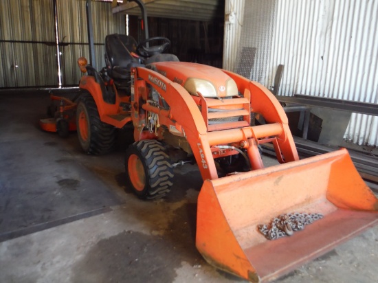 Kubota 2660 Tractor with Loader and Rear Deck Mower