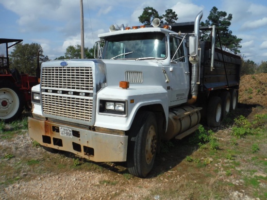 1985 Ford LTL9000 Triple Axle Dump Truck