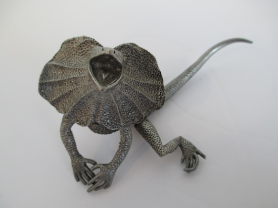 Pewter Frilled-Neck Lizard