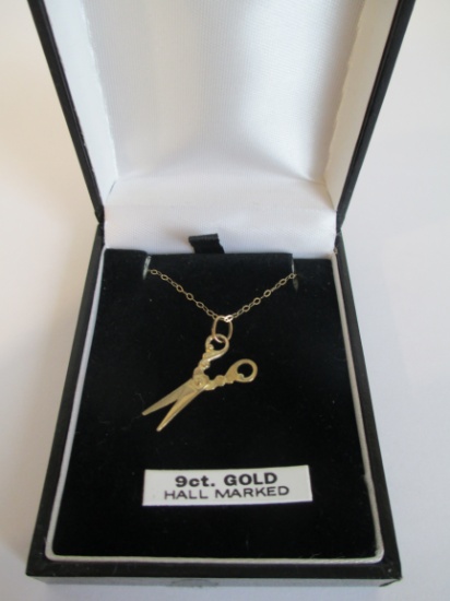 9kt Gold Hallmarked Scissor Necklace