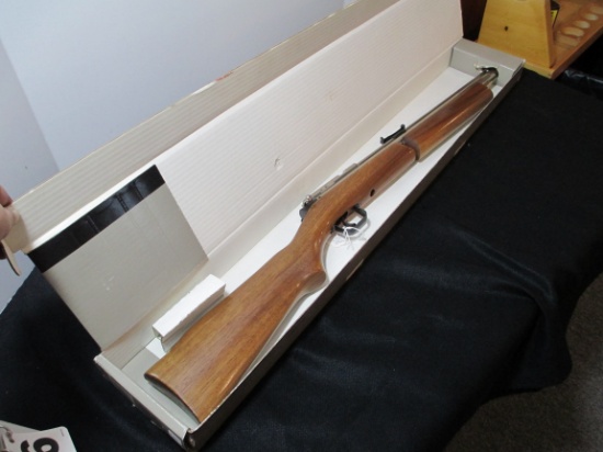 Benjamin/Sheridan "Model C9 Silver Streak" Air Rifle 5mm (.20 Cal.)