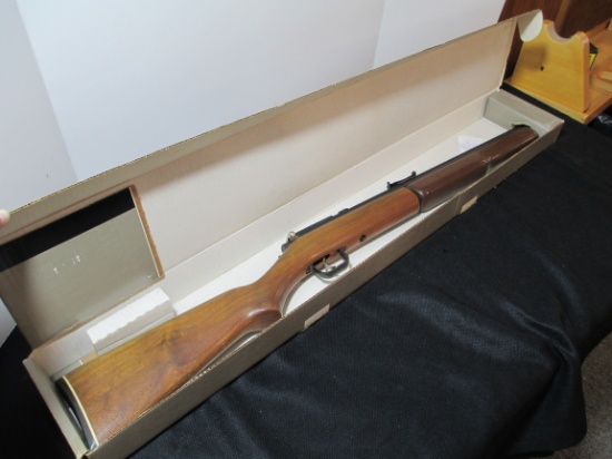 Benjamin/Sheridan "Model CB9 Blue Streak" Air Rifle 5mm (.20 Cal.)