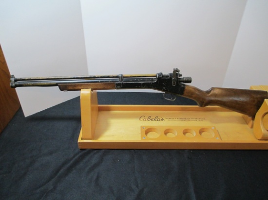 Crosman 101 Multi-Pump Air Rifle .22 Cal.