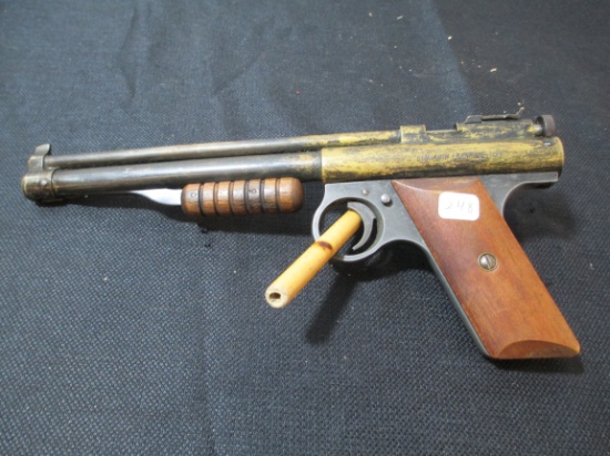 Benjamin Franklin Vintage Multi Pump Air Pistol "Model 132" 1942-1986 5.5mm (.22 Cal.)