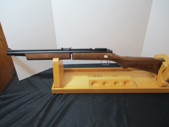 Benjamin Franklin Vintage "Model 392P" Air Rifle 5.5mm (.22 Cal.)