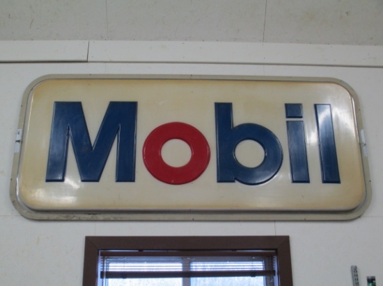Mobil Dealer Sign