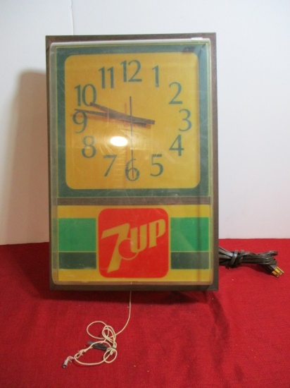 7-UP Light Up Advertising Clock