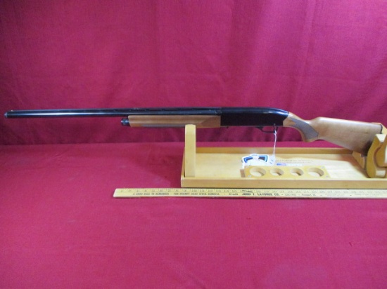 Winchester Model 1400 12 Gauge Semi-Automatic Shotgun
