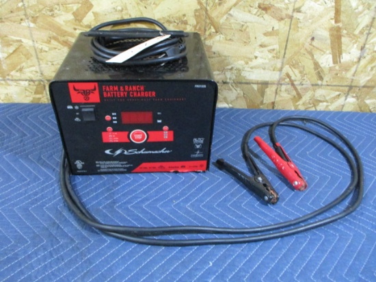 Schumacher Farm & Ranch Battery Charger