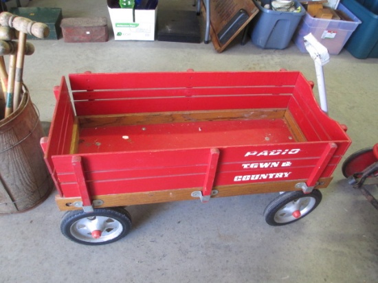 Radio Flyer Town & Country Stake Bed Wagon