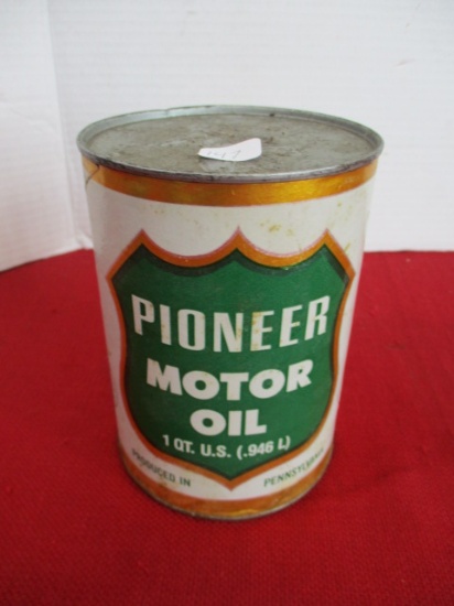 Pioneer 1 Quart Advertising Oil Can (Empty)