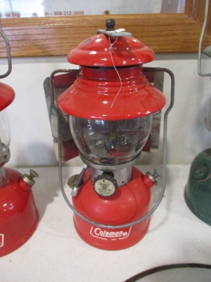 Coleman Model 200A Vintage Lantern with Deflector