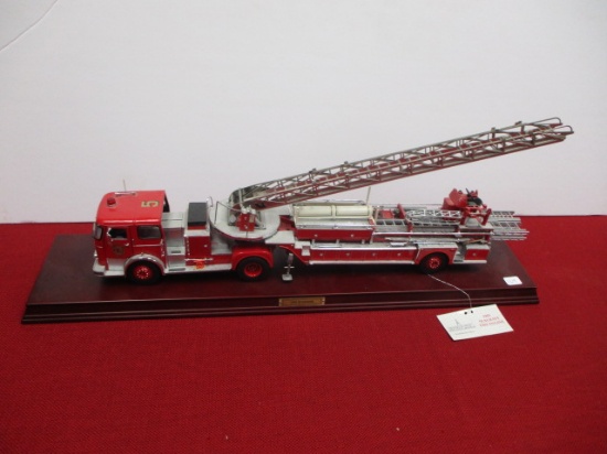 Franklin Mint 1965 Seagrave Die Cast Fire Engine