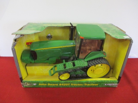 Ertl John Deere 1:16 Scale 8420T Tractor