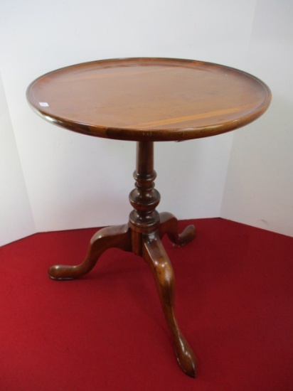 17" Round End Table