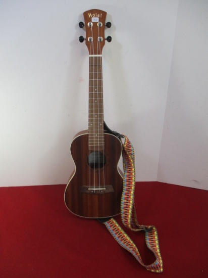 Hola Model HM-124MG Ukulele