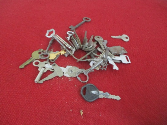 Mixed Vintage/Antique Keys