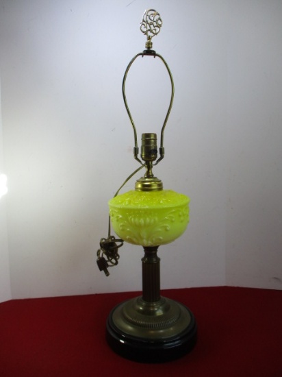 Elegant Yellow Glass Art Nouveau Table Lamp