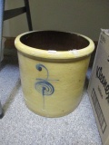 2 Gallon Red Wing Target Crock