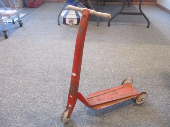 Vintage Tric-Scooter