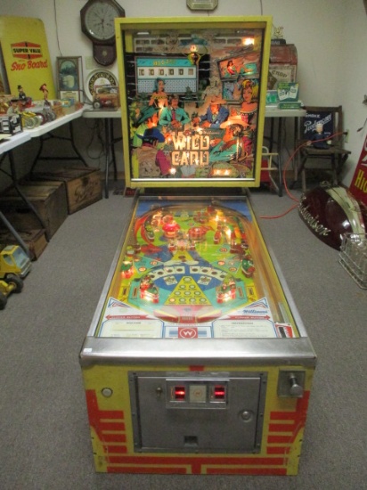 Vintage Williams Wild Card Pinball Machine