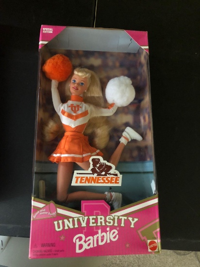 Barbie University of Tennessee cheerleaders - set of two
