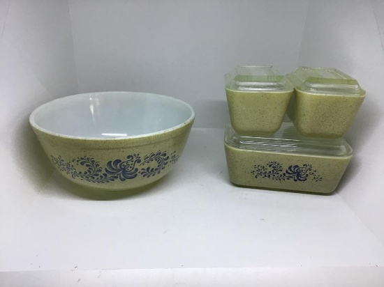 Pyrex mixing bowl 8 1/2 inch and refrigerator
