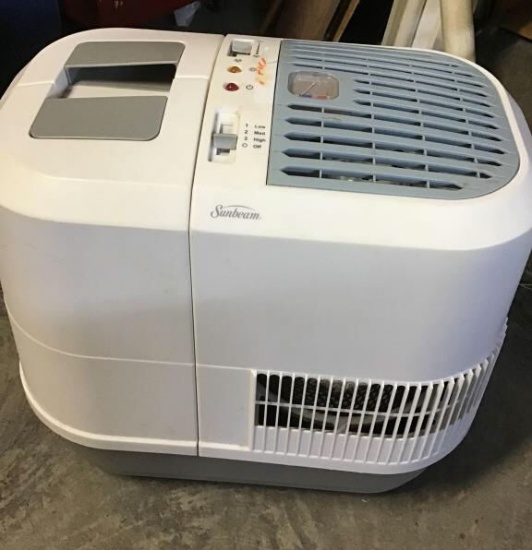 Sunbeam humidifier with filters