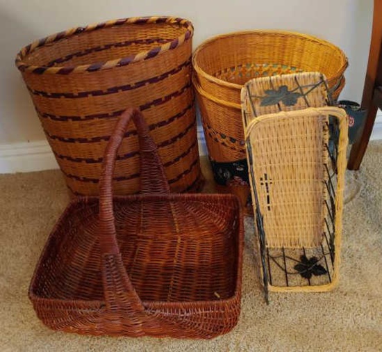 Lot basket items