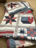King sized bed quilt and shams America themed