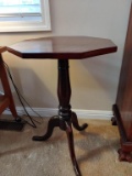 Octagonal top mahogany accent table.  28 inches