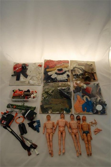 A Collection of Vintage Action Man Toy Models Clothes and Accessories  4 fi