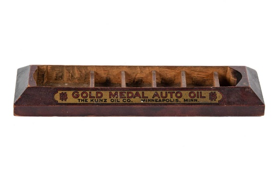 Kunz Gold Medal Auto Oil Display