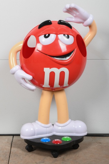 M&m Statue