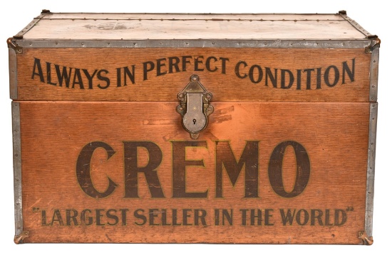 Very Large Cremo "The World's Best Cigar" Metal Display Box