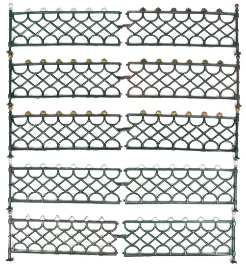 10-Kenton Ornate Cast Iron Fencing w/one foot