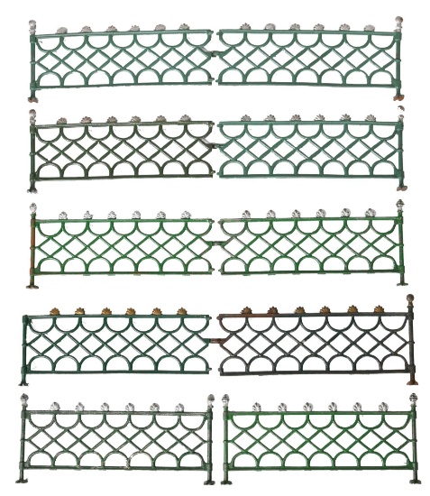 10-Kenton Ornate Cast Iron Fencing w/one foot