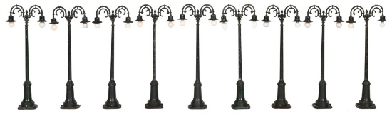 9-Lionel Lamp Posts