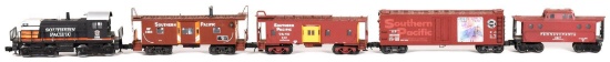 O Gauge Southern Pacific Lines #2326 Engine, Boxcar and