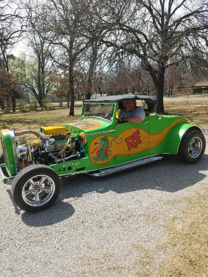 1933 Ford Deuce Coupe