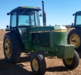4240 John Deere tractor