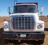 manure spreader truck